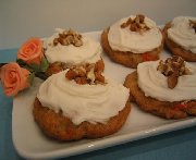 Biscuits aux carottes et glaçage au fromage à la crème