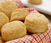 Biscuits crémeux au fromage et à l'aneth