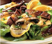 Champignons et courges d'été grillés avec une vinaigrette à l'orange