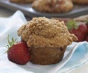 Muffins à la rhubarbe et aux fraises 2