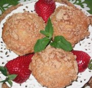 Muffins à la rhubarbe et aux fraises 1