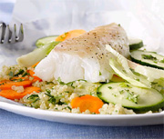 Papillote de cabillaud aux légumes, quinoa aux herbes