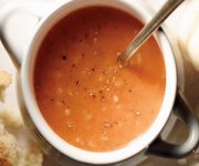 Soupe crémeuse au riz et aux tomates