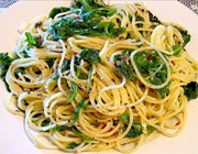 Spaghettini roquette, citron et piments forts