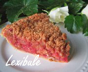 Tarte crumble aux framboises et rhubarbe